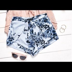 Kendall & Kylie Blue Floral Soft Shorts